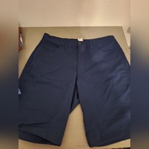Mens Under Armour Dark Blue Flat Front Shorts, Size 36
